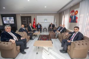 erciyes-universitesi-rektoru-yahyali-yi-ziyaret-etti2