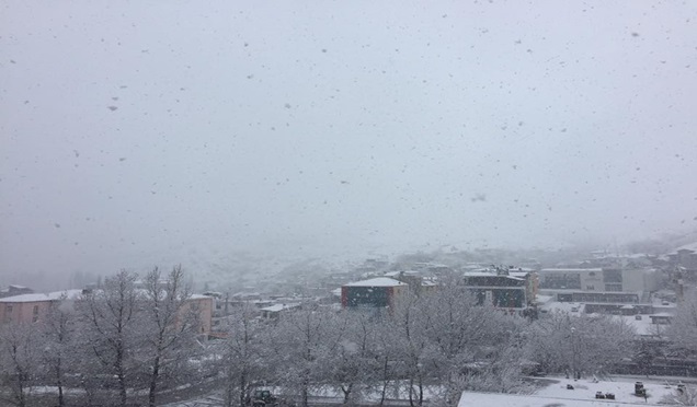 Yahyalı’da Etkili Kar Yağışı Başladı